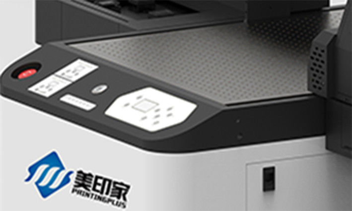 1440 DPI UV 잉크젯 평면 프린터 다중 잉크로 활기차고 정밀한 인쇄